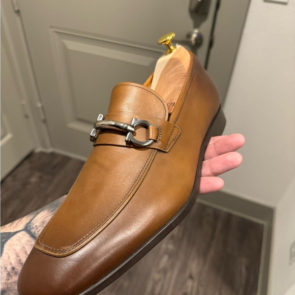 Men’s 9.5 Ferragamo Dress Shoes - Brown - Picture 3 of 4